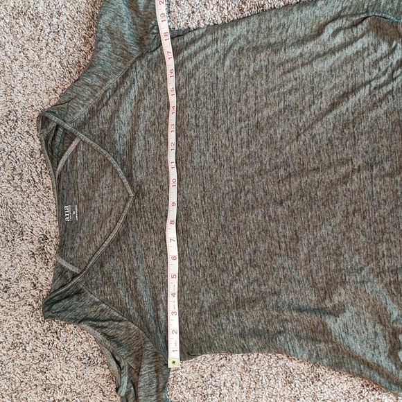 A.N.A Green 3/4 Cold Shoulder Sleeve Top-Size Medium - Picture 4 of 7